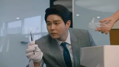 ユン・ギュンサン/チャン・ソンギョル役