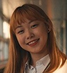 キム・スヒョン/シム・ヨンジ役