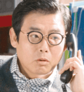 ソン・ドンイル/旅行会社の社長役
